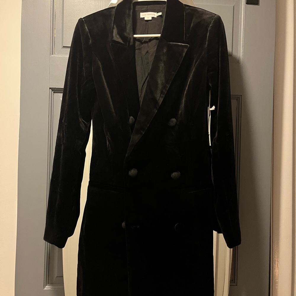 GOOD AMERICAN Black Velvet Blazer Dress